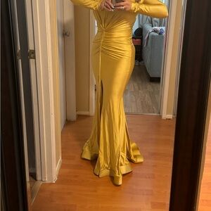 Elegant Gold Evening Gown